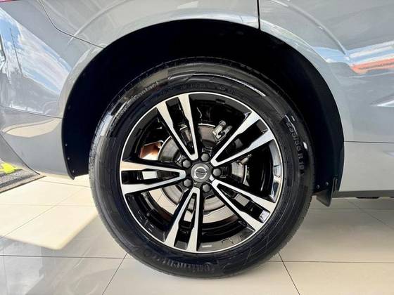 VOLVO XC60 2.0 T5 GASOLINA MOMENTUM AWD GEARTRONIC